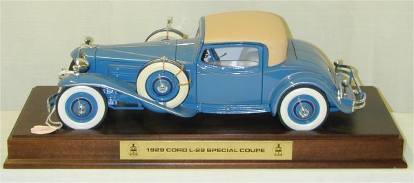 Cord L-29 Spécial Coupé 1929 – Danbury Mint 1/16 Miniature Collection