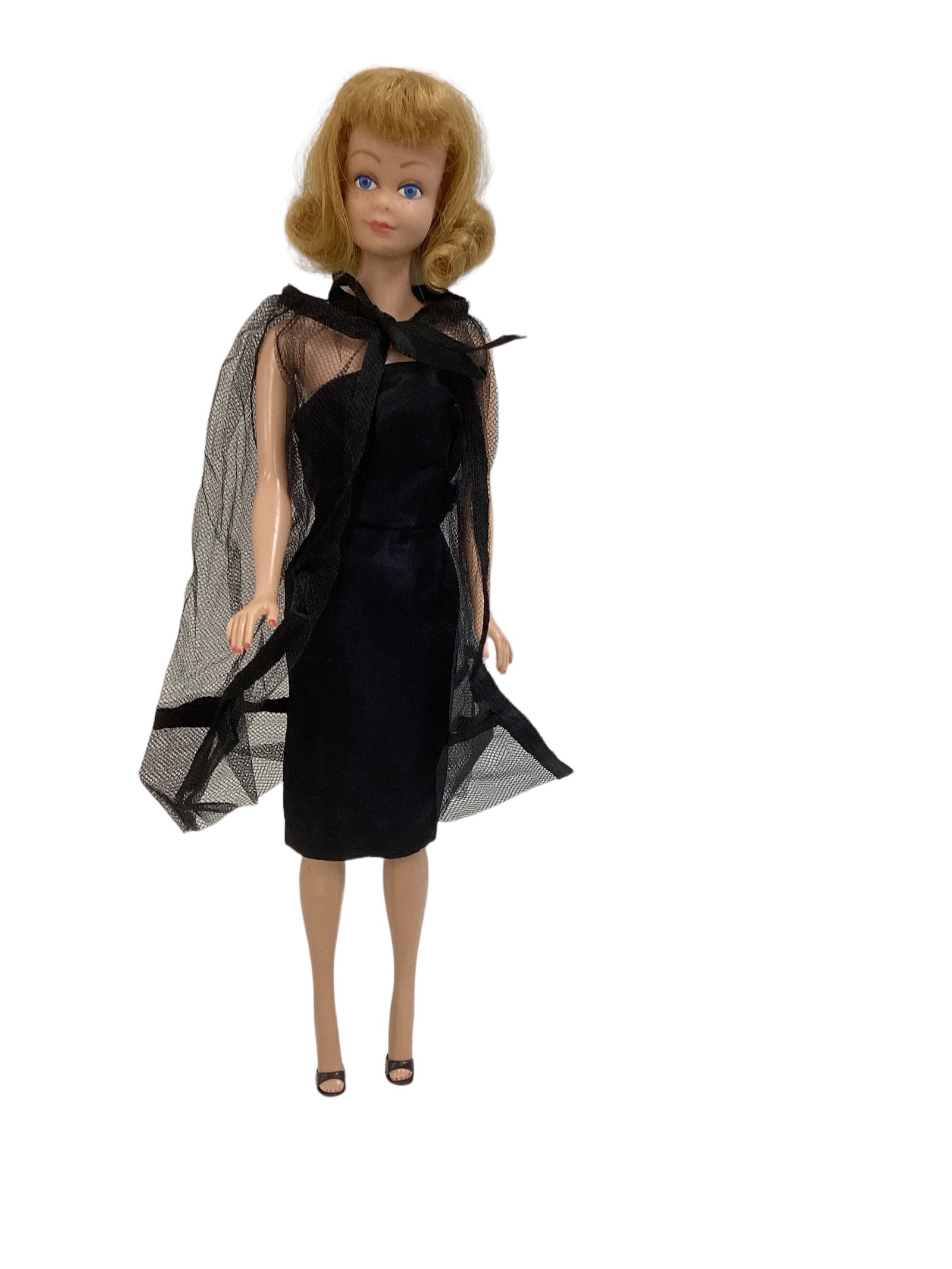 Standard Midge Wearing Black Magic Outfit: Standard Midge Wearing Black Magic Outfit (1) Blonde hair Midge still with a nice curl set in hair - Very nice body - Black Magic Outfit consists of a black sheath dress (seam needs resewn on front), 