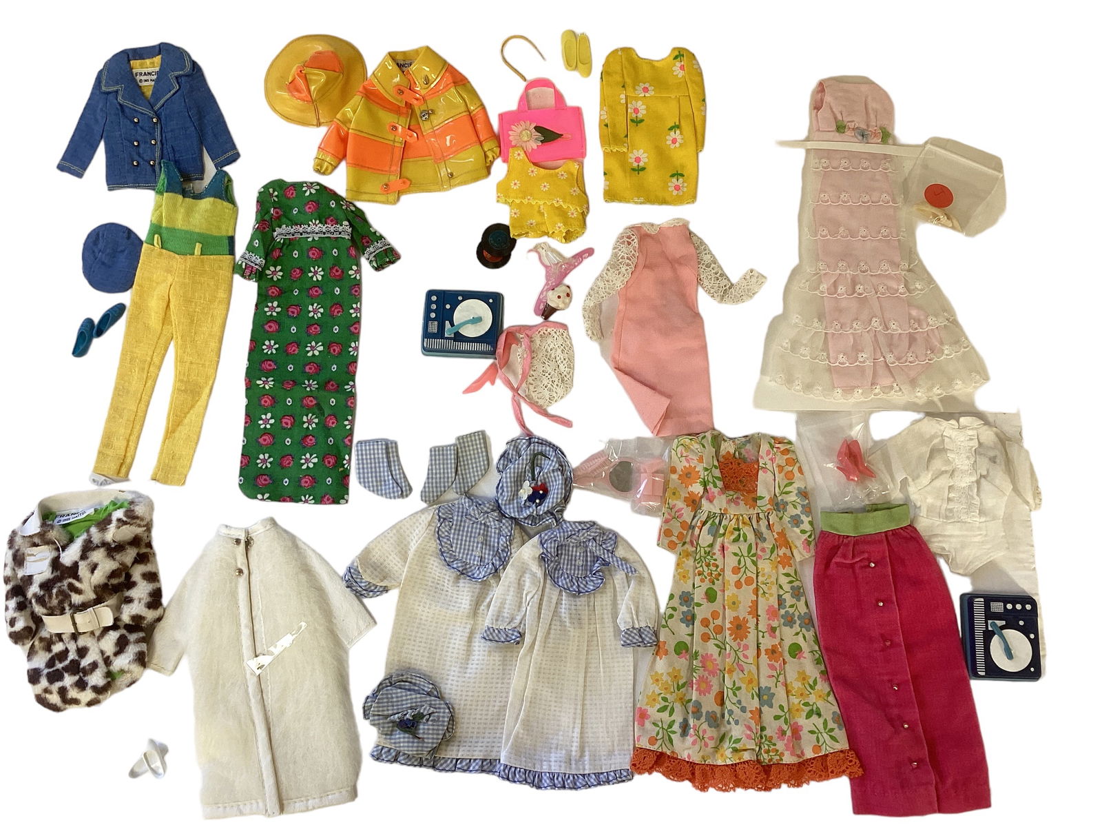 Francie Clothes (1 of 2)