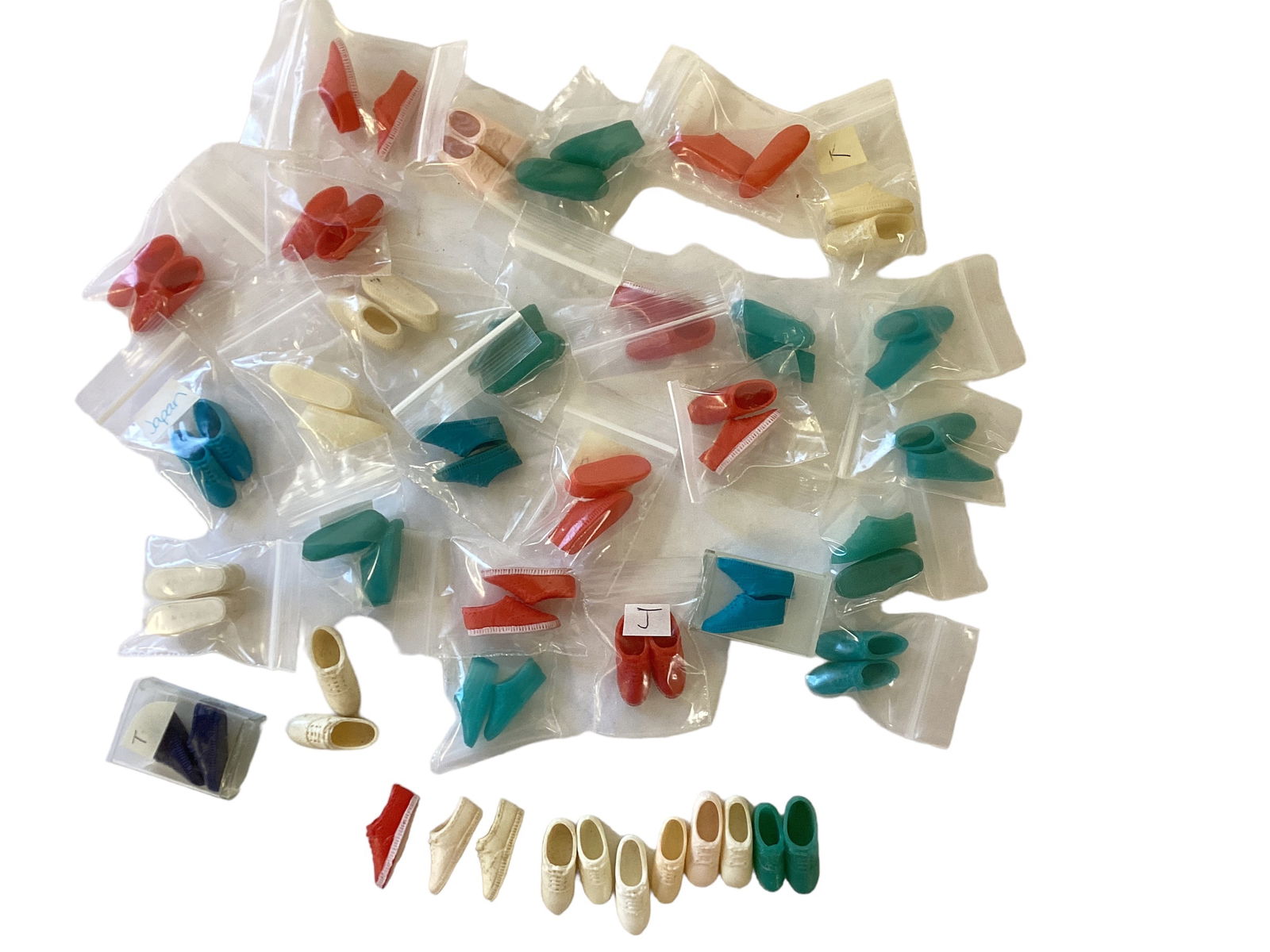 27 pairs Barbie, Skipper Sneakers & unmatched singles: 27 pairs Barbie, Skipper Sneakers & unmatched singles Red, 3 shades of blue, white, pink. From Japan, Taiwan, Korea.