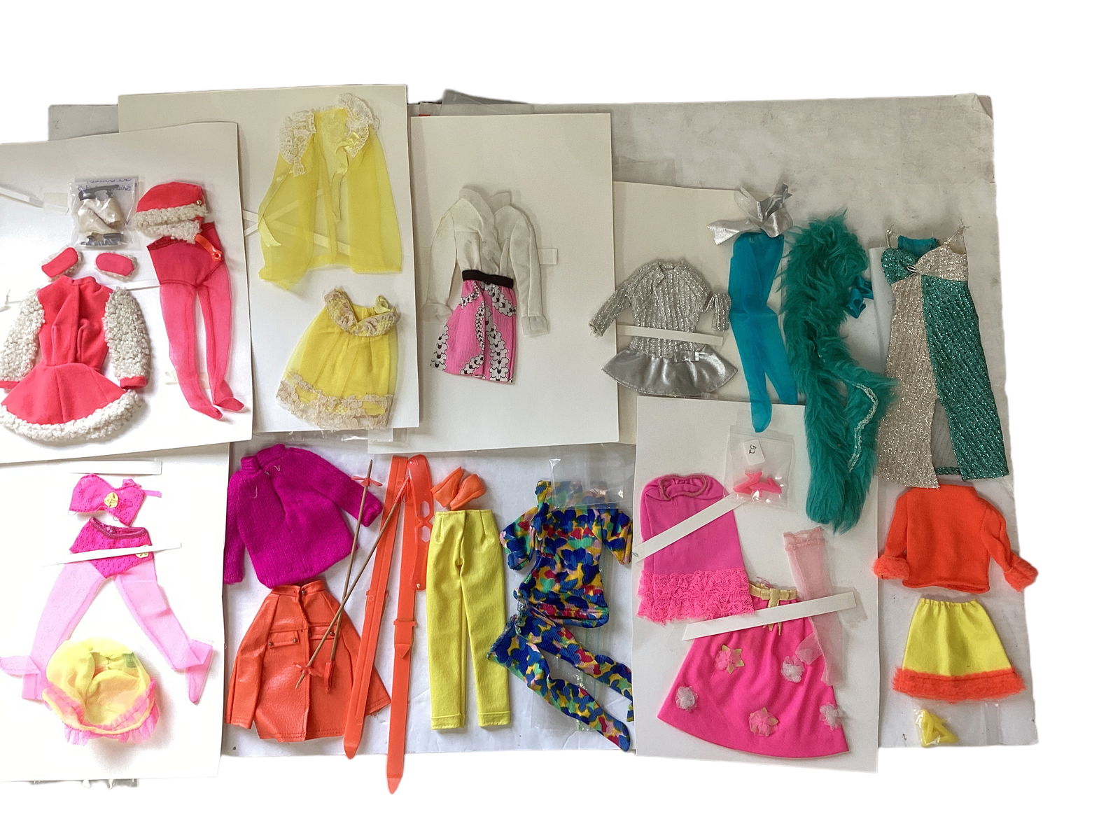 Mostly Mod Barbie Clothes (1 of 9)