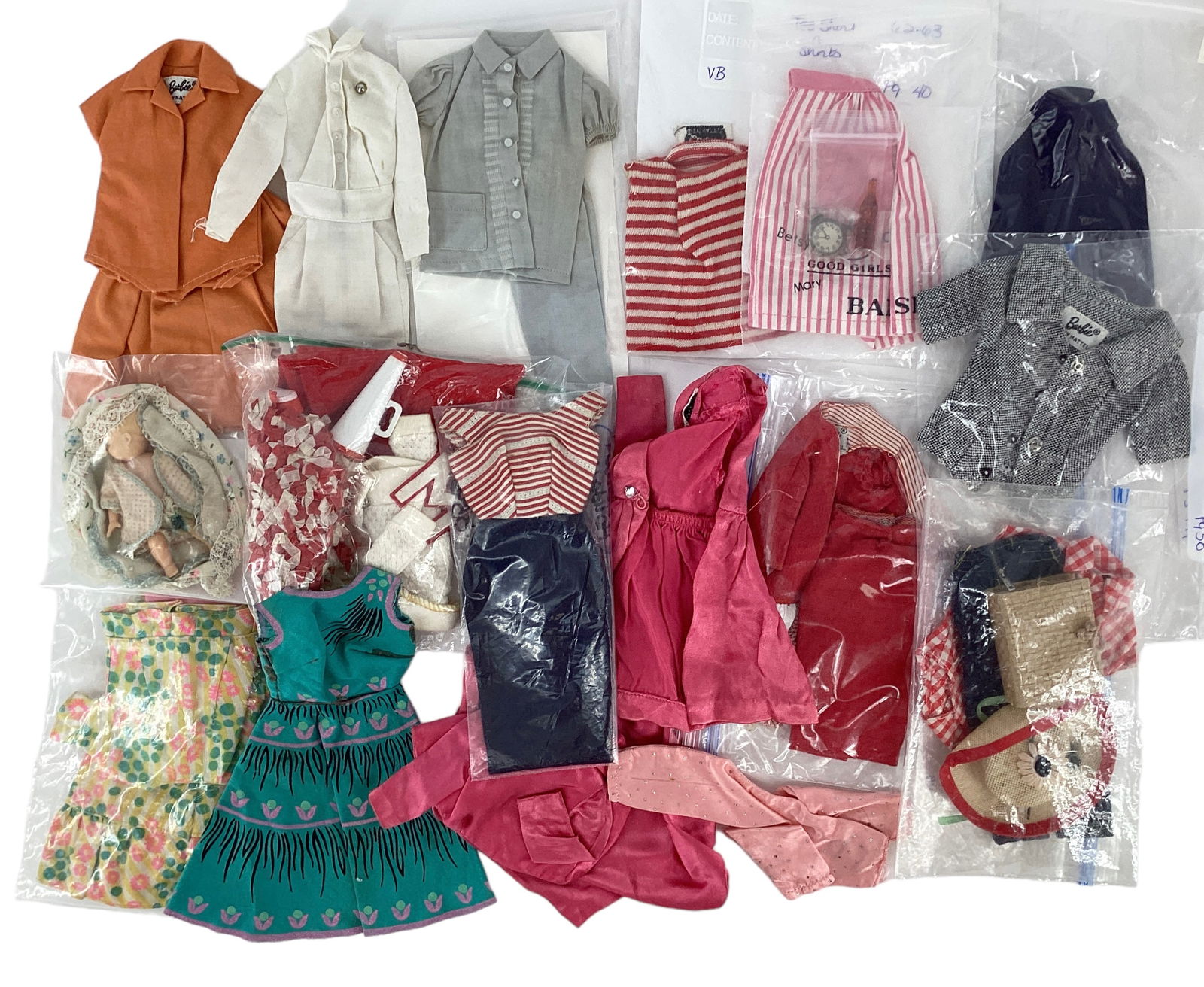 Barbie clothes (1 of 1)