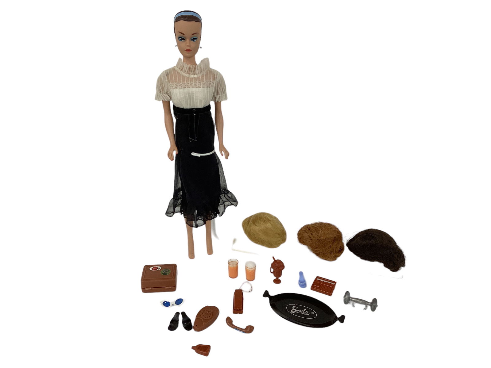 Very Nice Fashion Queen Barbie w/ Wig Wardrobe and More: Very Nice Fashion Queen Barbie w/ Wig Wardrobe and More (1) Fashion Queen Barbie Doll with brown painted hair and blue headband - no green ear/neck splits - bright face makeup that has a rub on one li