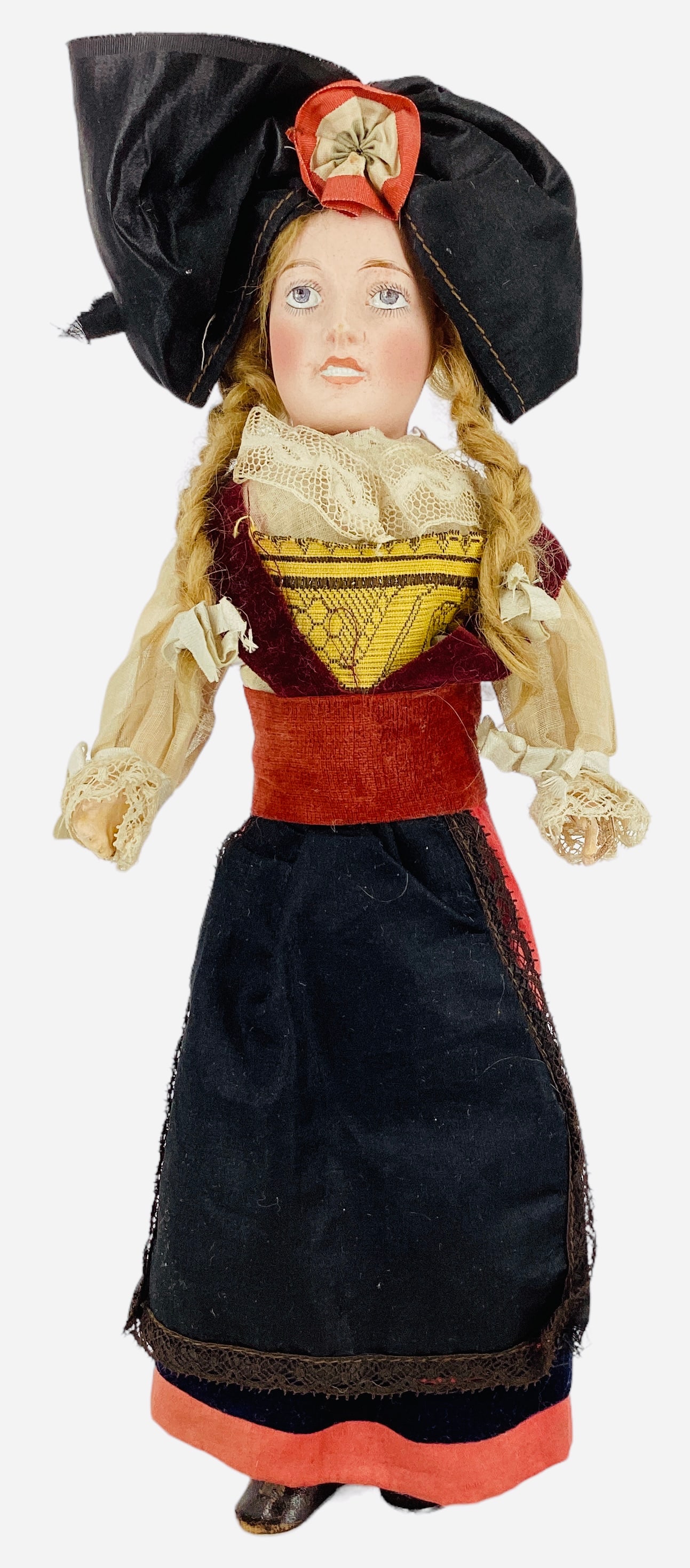 Limoges bisque socket head character lady. (1 of 5)