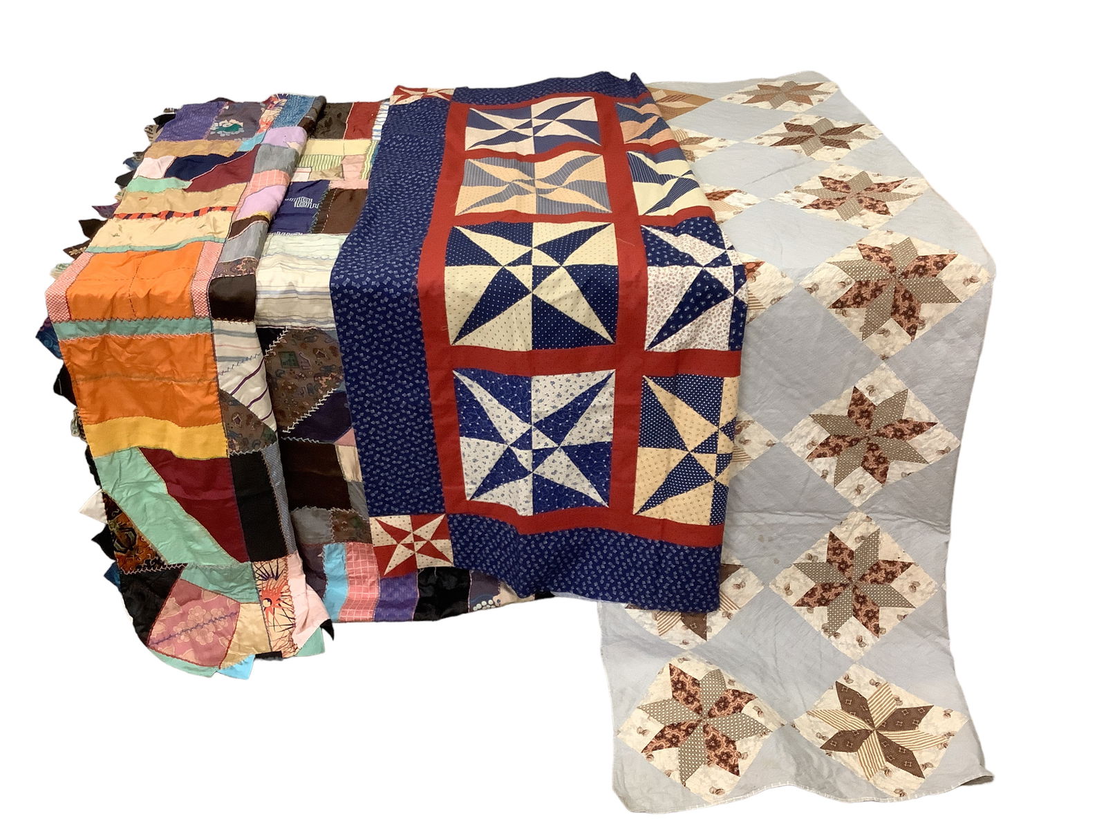 Vintage Quilt and (2) Quilt Toppers (1 of 9)