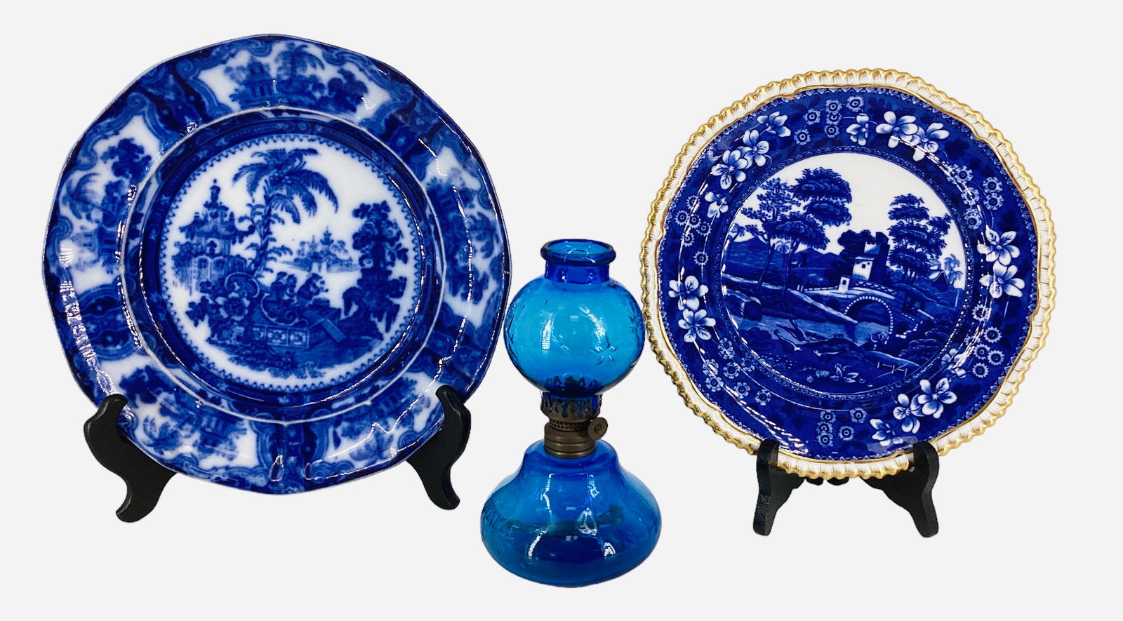 Blue Plate, Blue Twinkle Oil Lamp, and Blue Spode Plate: Blue Plate, Blue Twinkle Oil Lamp, and Blue Spode PlateTwinkle Lite Oil Lamp measures 7"tall. 3.5" wideFlo Blue Plate Spode Plate with beautiful gold edge trim measures 8.5"W. Adams Kyber Flo Blue Pla