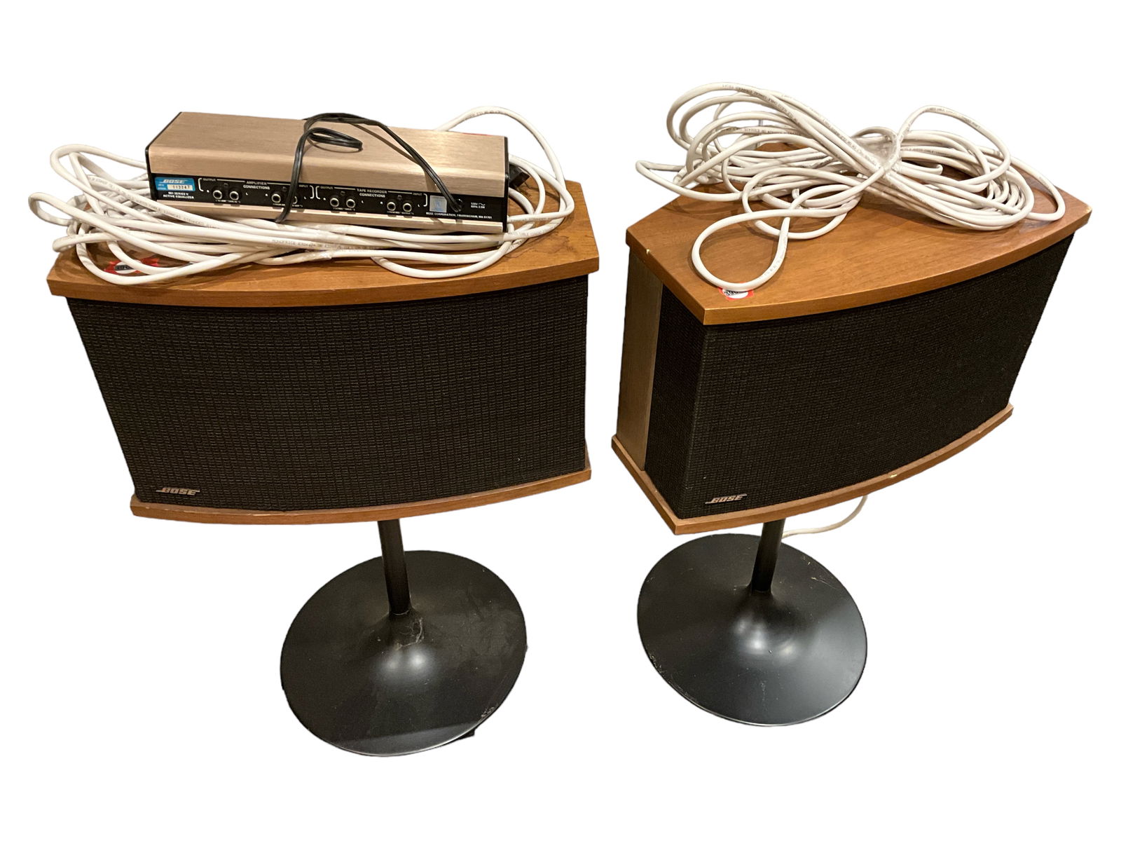 (2) Bose Mid Century Modern Style Speakers With Equalizer (1 of 9)