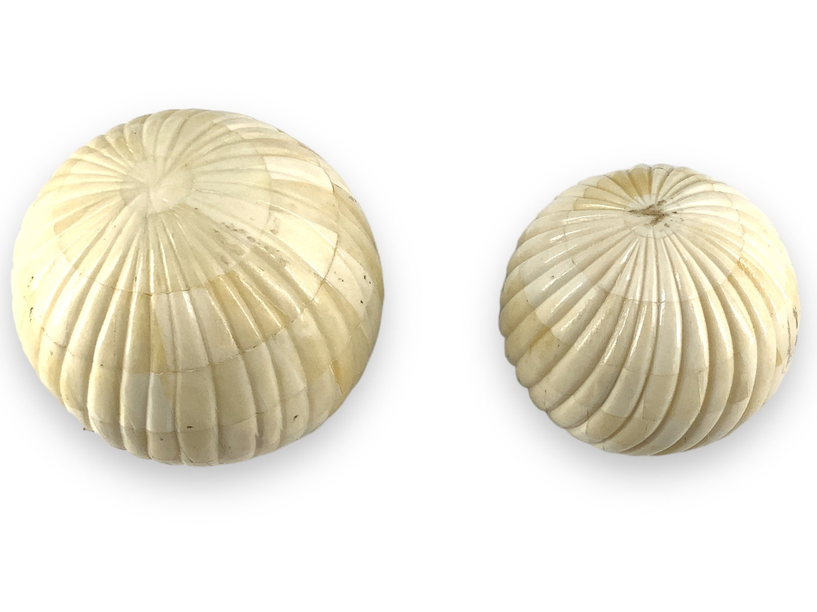 Two Tessellated Bone Decorative Balls: Two Tessellated Bone Decorative Balls 80.0mm and 92.5mm in diameter. With some minor condition issues.