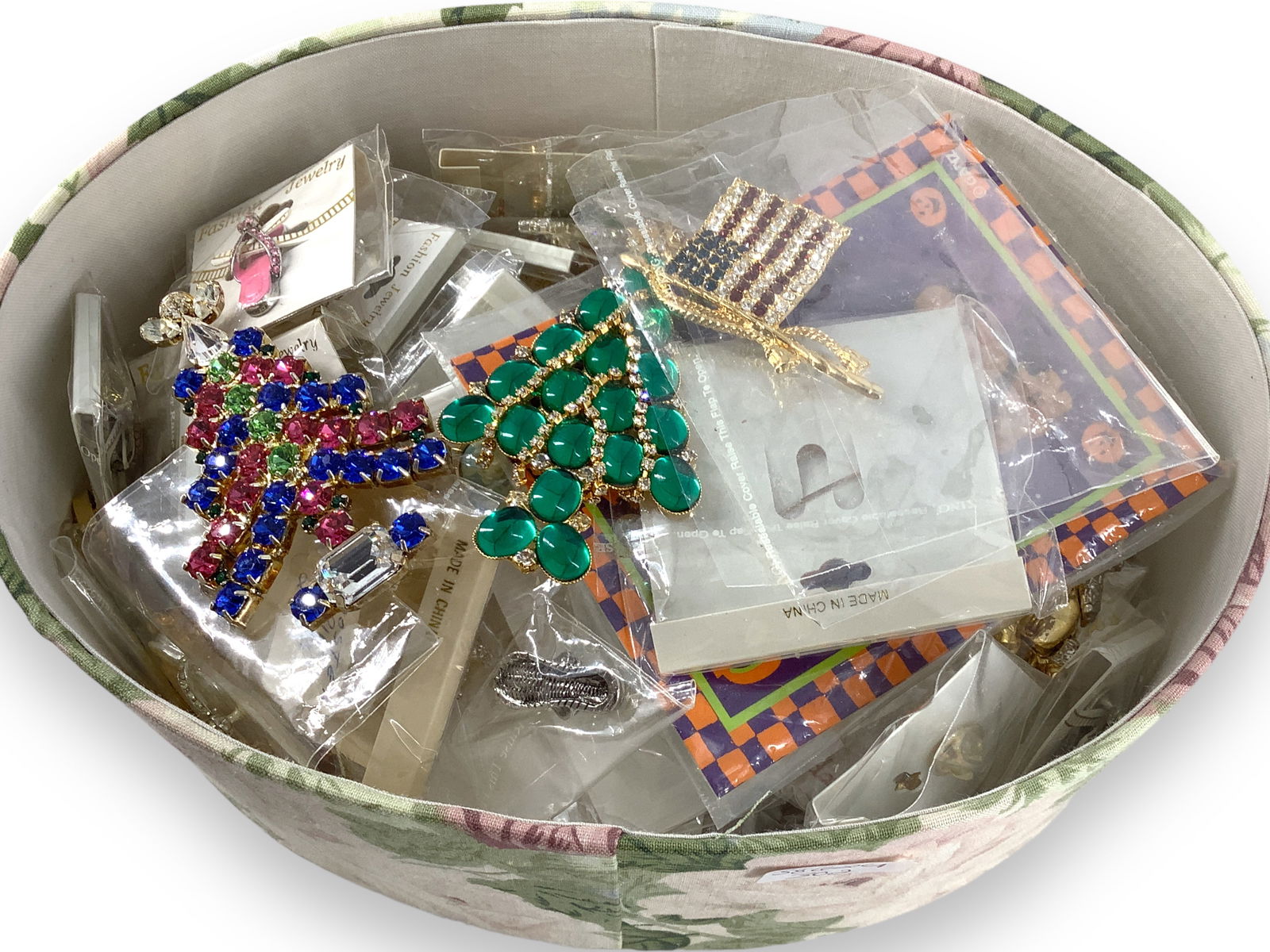 Assorted Rhinestone Accessories (1 of 3)