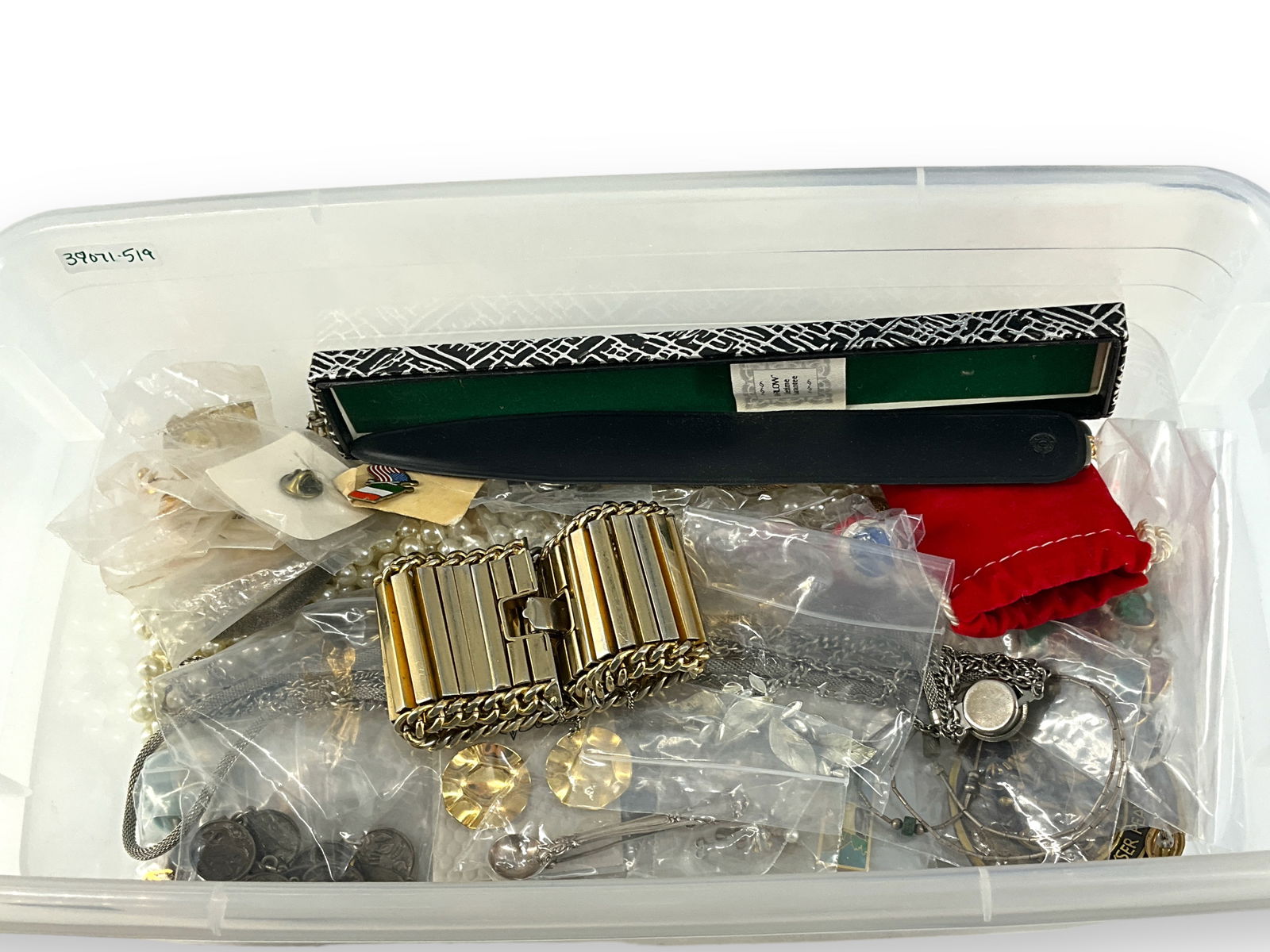 Lot Full of Fashion Jewelry (Newer to Vintage) and More (1 of 13)