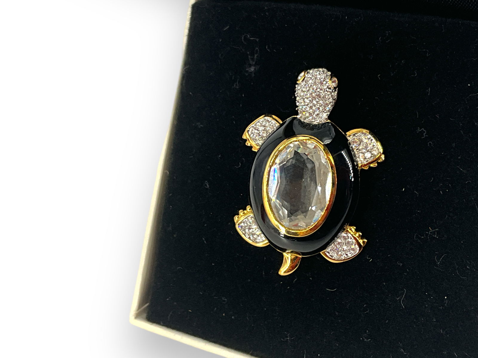 Swarovski Crystal Turtle Pin With Box (1 of 5)