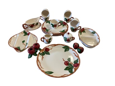 Vintage USA Franciscan Earthenware "Apple" ***No In-House Shipping***