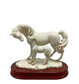 Vintage Porcelain Horse and Colt Music Box Horse and Colt 9 x 5 1/2 x 9 in. (22.9 x 14 x 22.9 cm.)
