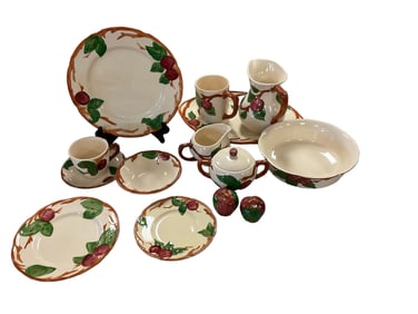 Franciscan, Pattern Apple