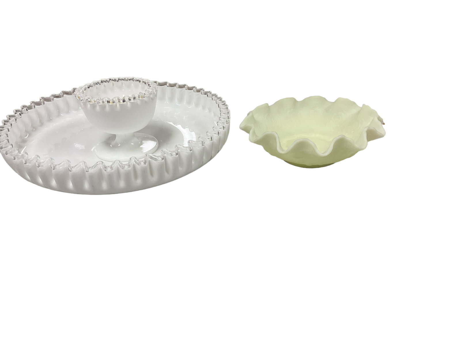 (3) Pieces of Fenton Glass (1 of 1)