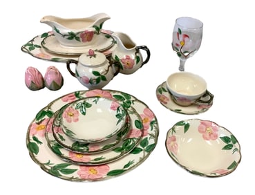 Franciscan Earthenware (81)Piece Place Settings and Heisey Mini Sugars ***No In-House Shipping***