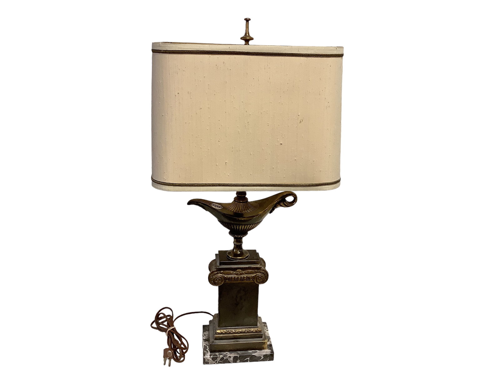 Vintage Frederick Cooper Mid Century Brass Lamp Lamp 29 in. (73.7 cm.): Vintage Frederick Cooper Mid Century Brass LampLamp 29 in. (73.7 cm.)