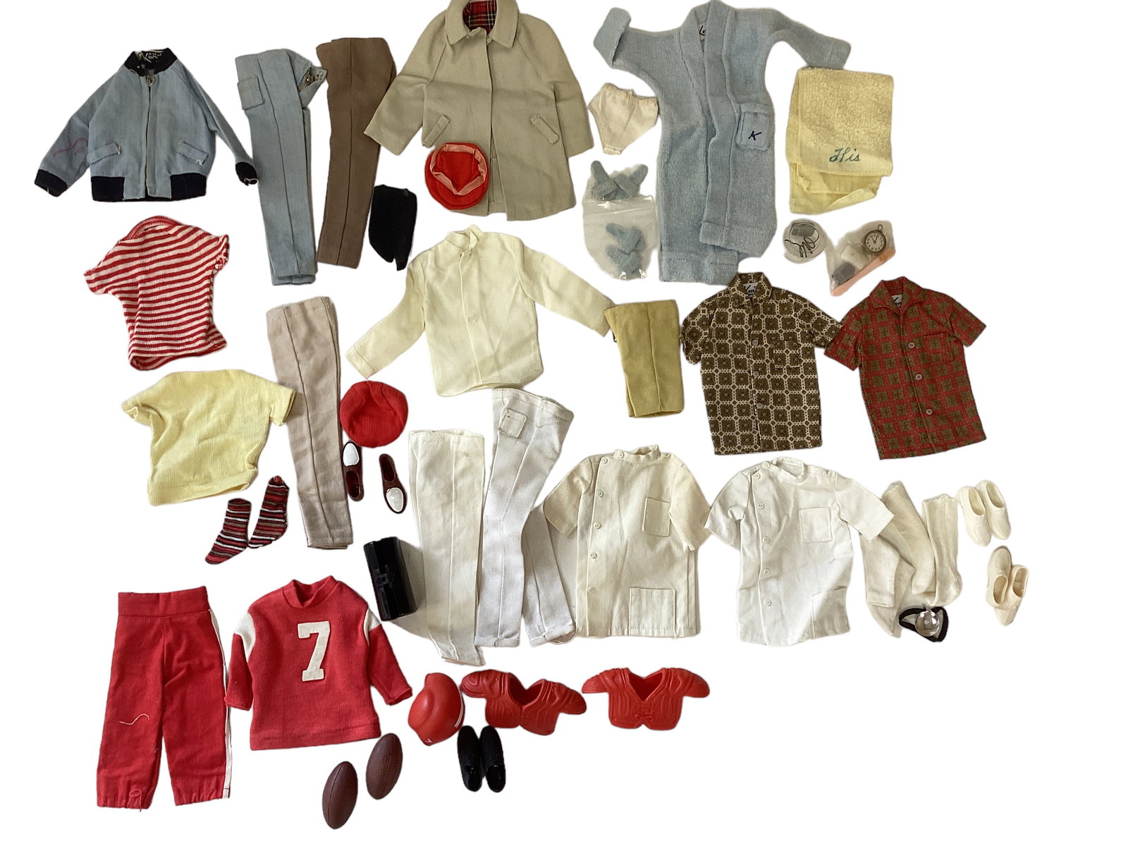 Nice Vintage Ken & Allan Clothes (1 of 4)