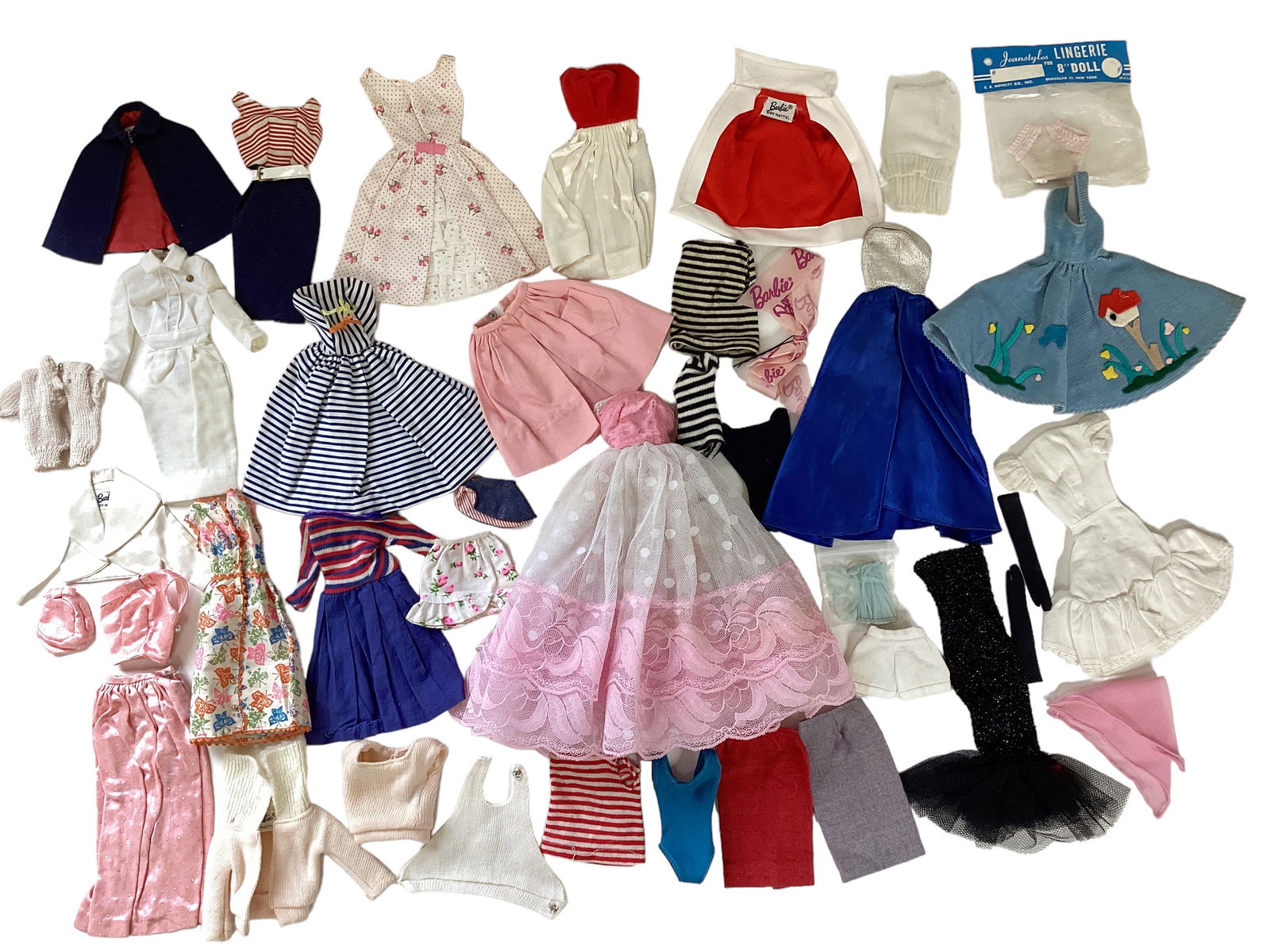 Great Vintage Barbie and Non-Barbie Clothes (1 of 9)
