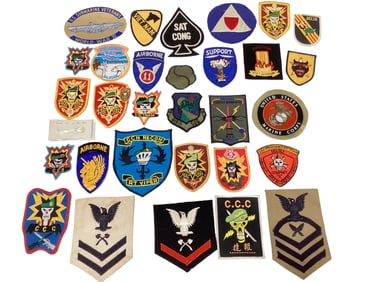 Mixed U.S. Patches Mostly Viet Nam