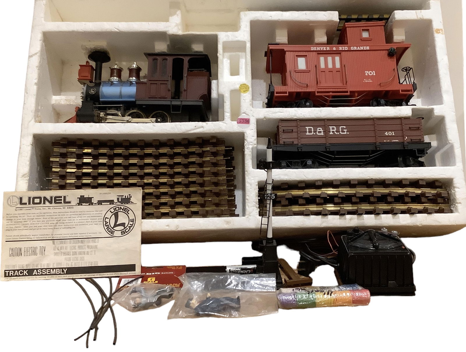 Lionel Modern Era G Scale (1 of 1)