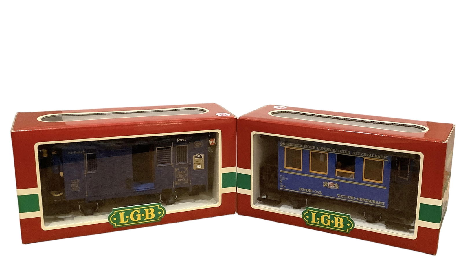 (2) LGB G Gauge Cars: (2) LGB G Gauge CarsIncludes; #1985 Jahreswagen and #3013 OBB Speisewagen