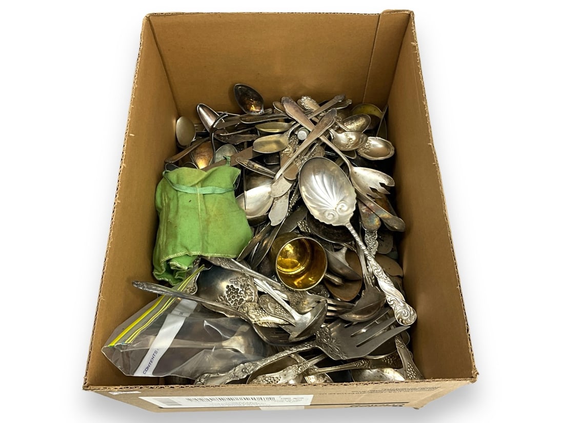 Box Lot Of Silver Plate Accessories (1 of 8)