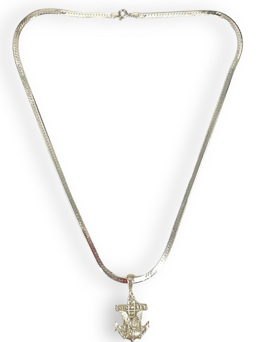 Men's Necklace With Pendant (1 of 5)