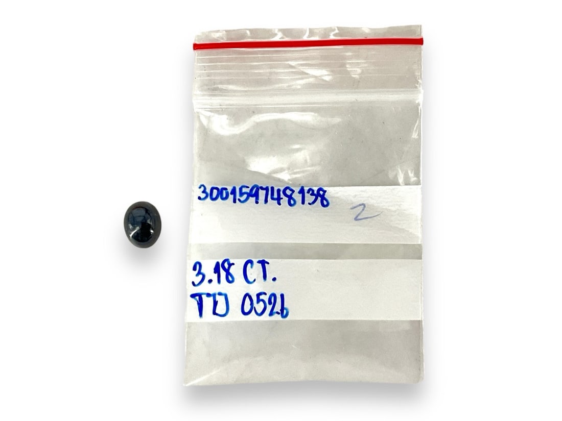 Loose Star Sapphire Gemstone Cabochon (1 of 5)