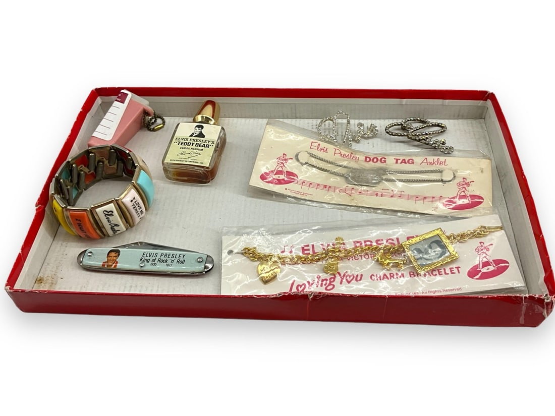 Vintage - Modern Elvis Presley Accessories (1 of 4)