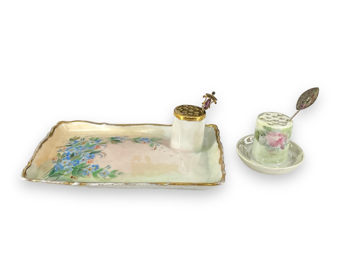 Porcelain Stickpin Tray Hallmarked "Vienna Austria" w/Gold-Filled Stickpin (1 of 7)