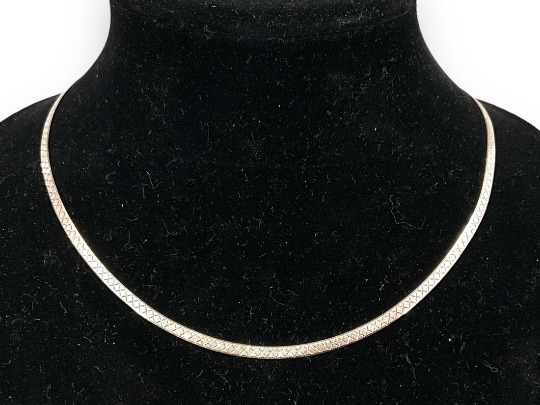 Sterling Silver Necklace (1 of 4)