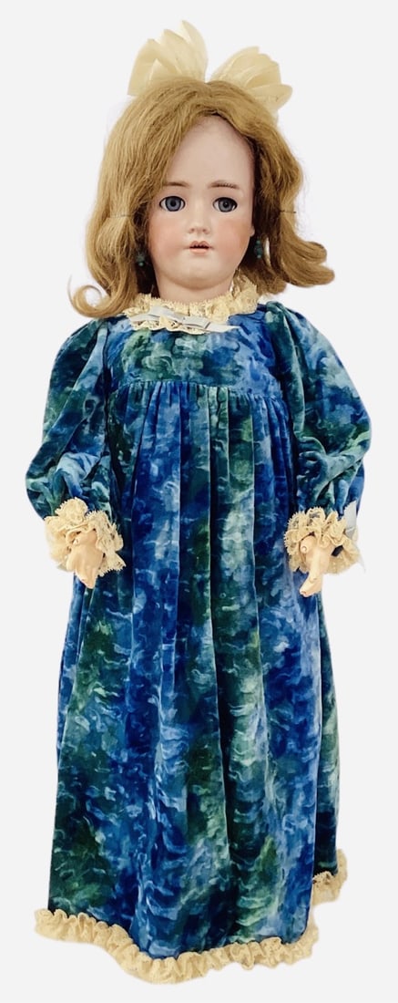 Heinrich Handwerck Simon & Halbig bisque socket head Flirty.: Heinrich Handwerck Simon & Halbig bisque socket head Flirty.30" doll with replaced human hair wig, glass flirty eyes with eyelashes, molded brows, pierced ears, open mouth with teeth, jointed com