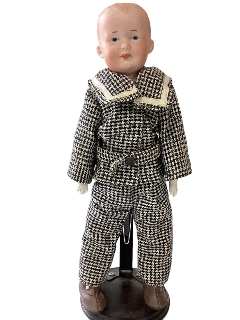 Armand Marseille 600 bisque shoulder head character boy. (1 of 5)