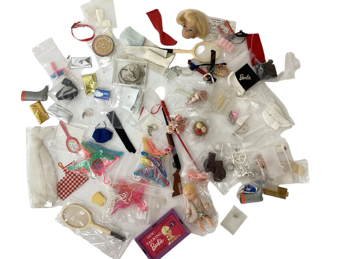 Large Lot of Vintage Barbie and Friends Miscellaneous Items (1 of 5)