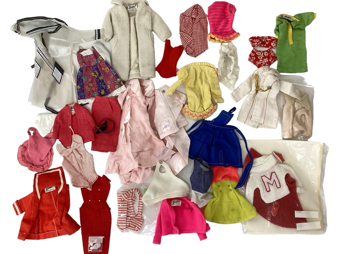 Bag of Barbie Vintage and Mod Clothing (1 of 5)