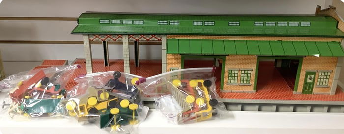 Marx Tin Railroad Station and Accessories