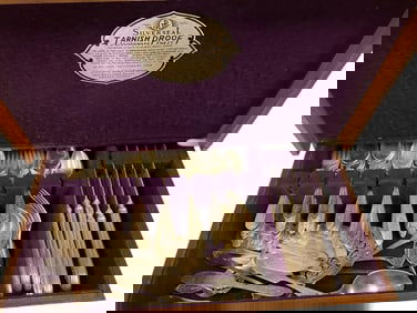 Community Plate Flatware Set in Chest