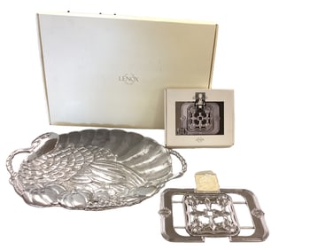 Large Turkey Platter and Expandable Trivet 24" x 16"