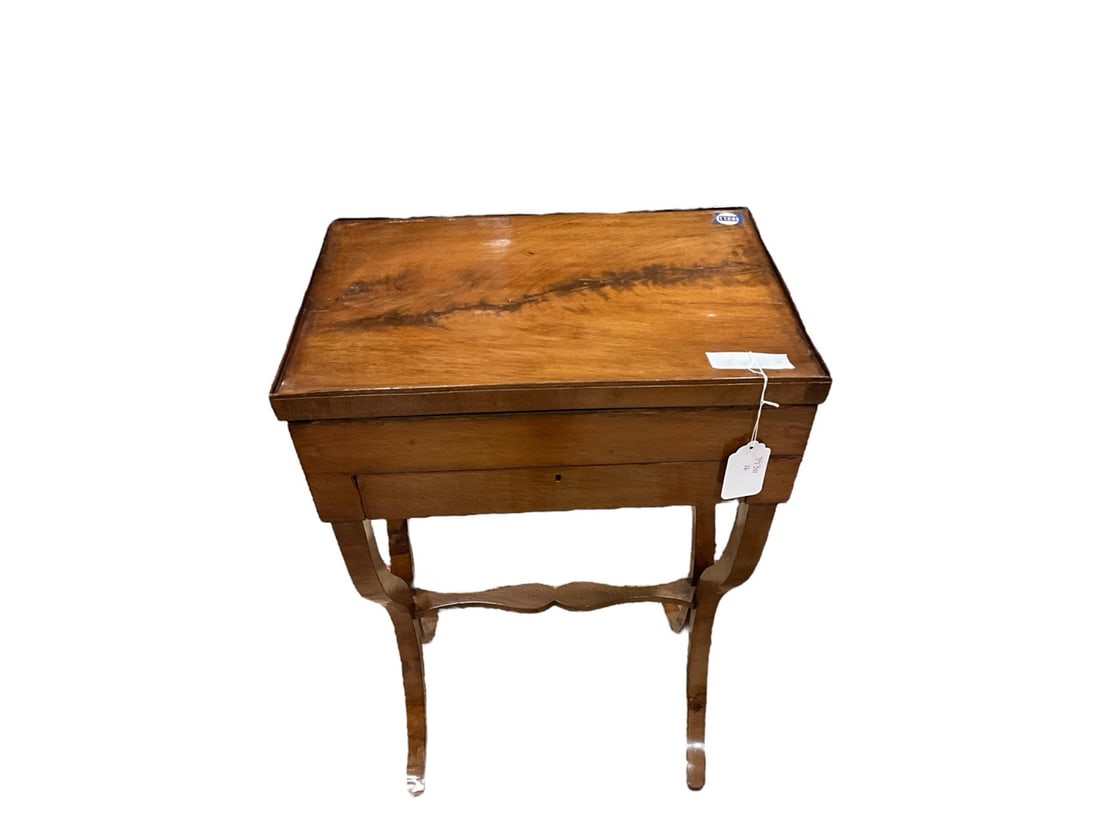 Lift Top Mahogany Sewing Stand 29 x 19 x 13 1/4 in. (73.7 x 48.3 x 33.7 cm.) (1 of 4)