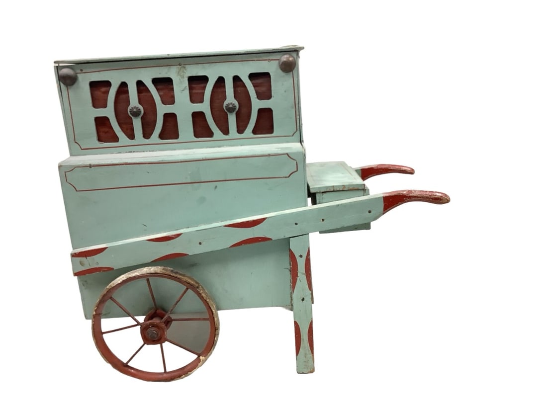 Early Wind Up Grind Organ Music Box Approximately 14"x16": Early Wind Up Grind Organ Music BoxEarly wind up music box. Wood structure.Approximately 14"x16"