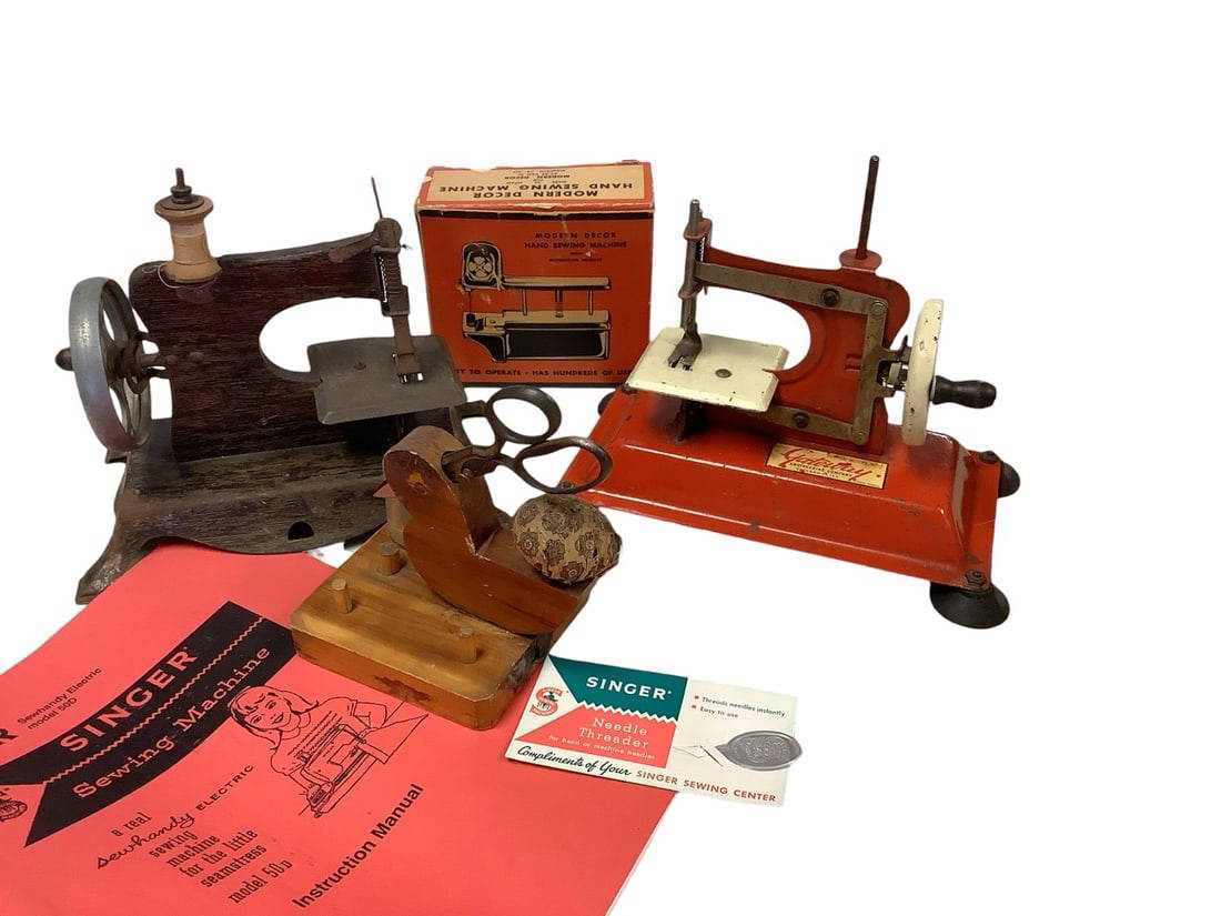 Antique Hand Sewing Machine Lot Auction