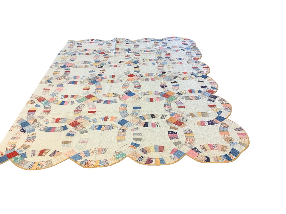 Vintage Handmade Quilt (1 of 9)