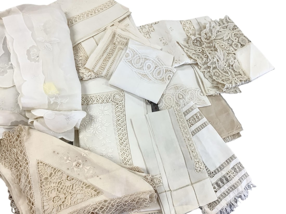 (27) Table Linens (1 of 5)