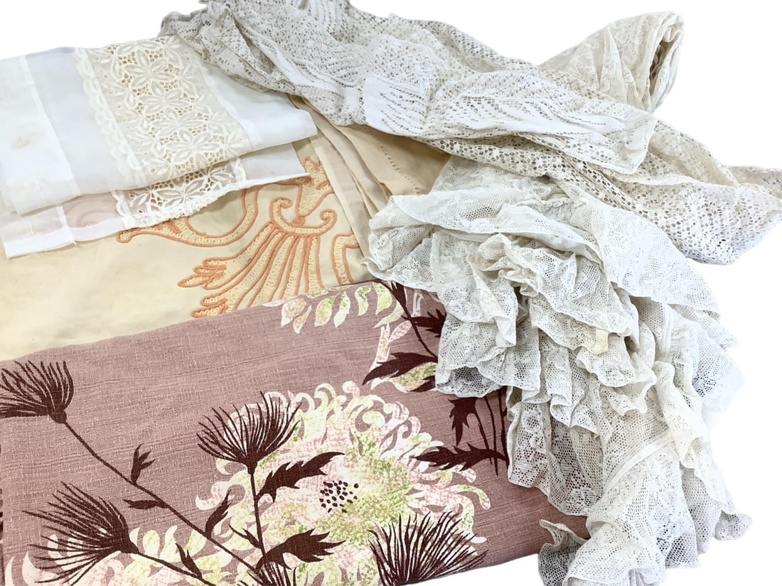 Window Treatment Largest panel measures 74" x 44": Window TreatmentLot of (5). Assorted styles. Single panels and valances. Please see photos for more measurements.Largest panel measures 74" x 44"