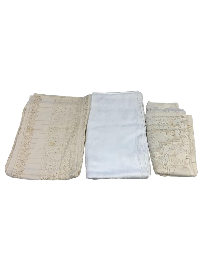 (3) Tablecloths (1 of 5)