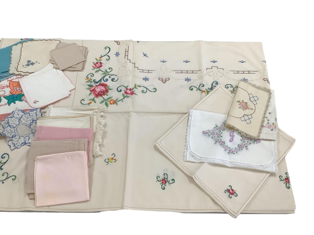 Floral Table Linens and Home Decor: Floral Table Linens and Home Decor Consigner note- handmade in Venice, Italy 1976 (12) napkins, table cloth approx. 64"x100"