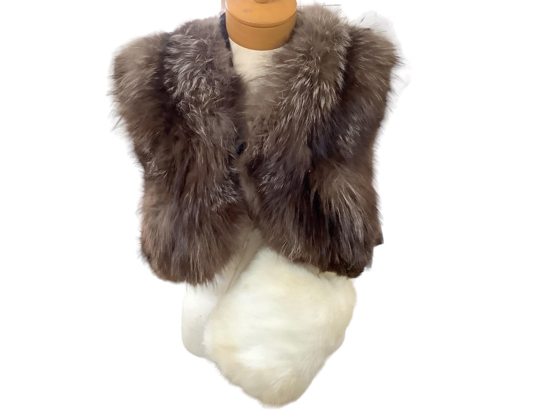 Natural Fur Collar/Vest and Hand Muff (1 of 3)