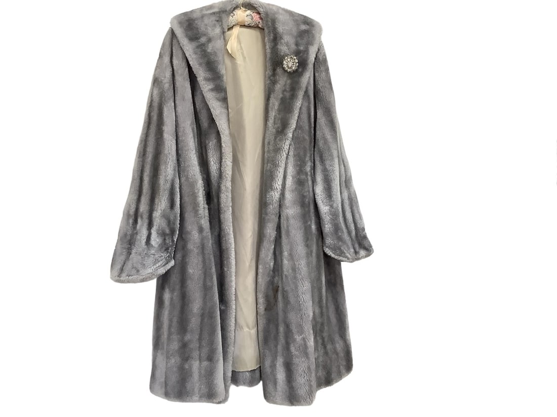 1970's Full Length Faux Fur Gray Coat (1 of 4)
