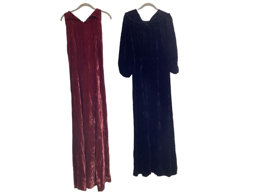 Velvet Victorian Dress (1 of 5)